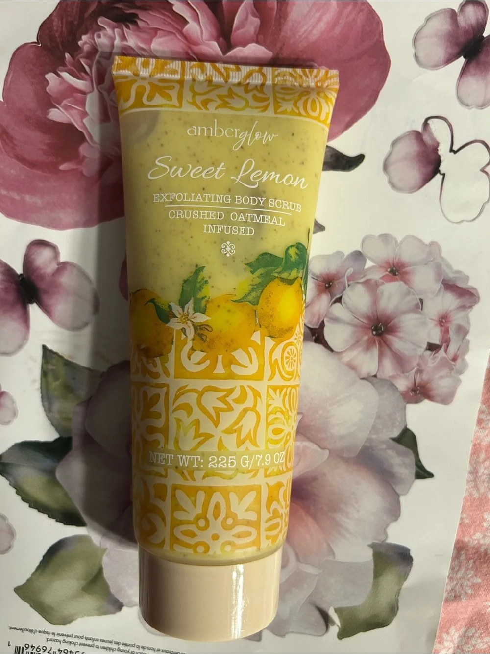 🎉Amber Glow Sweet Lemon Exfoliating Body Scrub - Yellow 7.9 OZ
